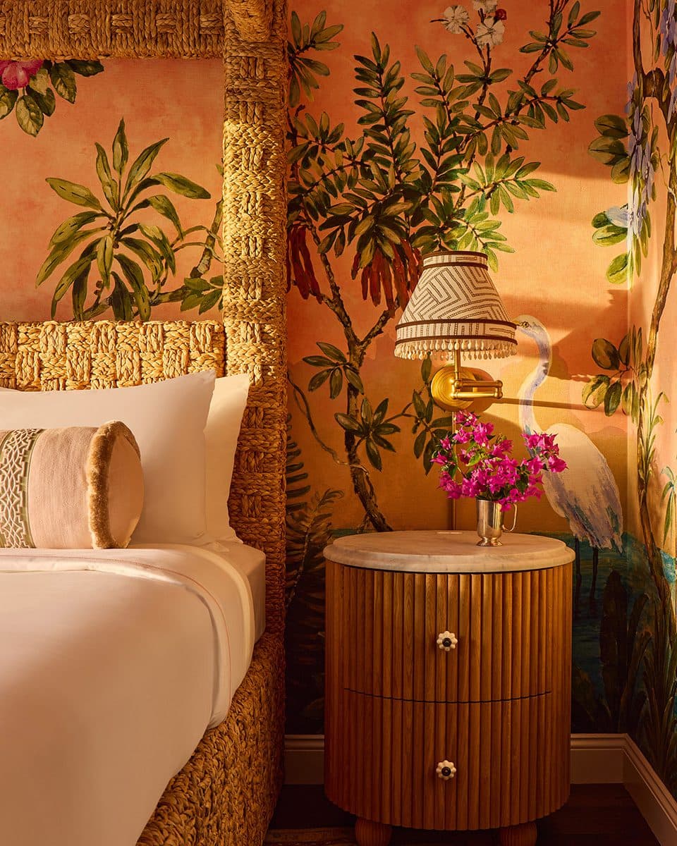 Briland Suite bedside details