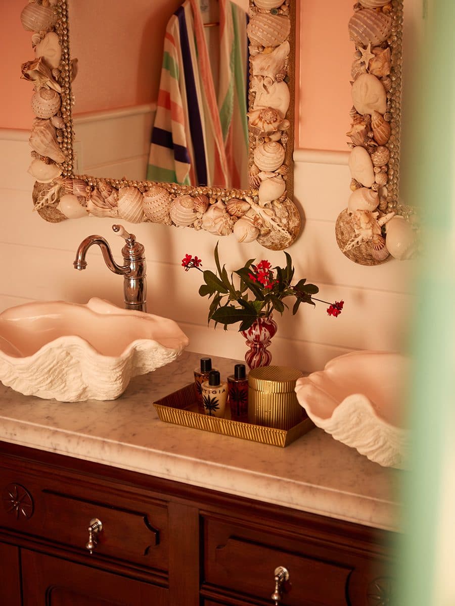 double vanity in garden cottage