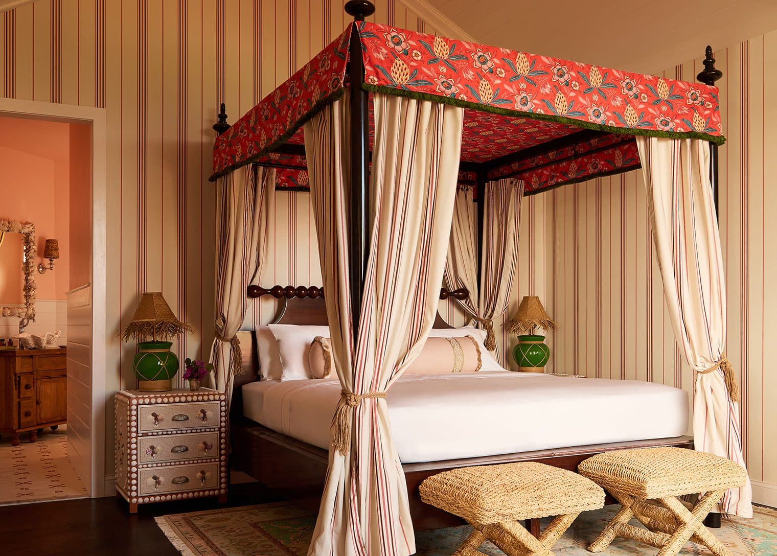 canopy bed in king bedroom
